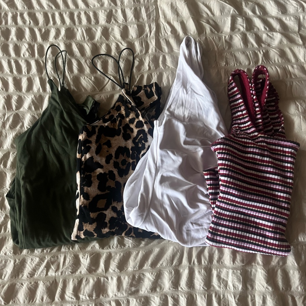 Hollister Women's Bodysuits - Striped, White, Leopard, Green